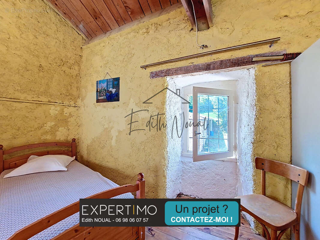 Maison à SAINT-GEORGES-DE-LUZENCON