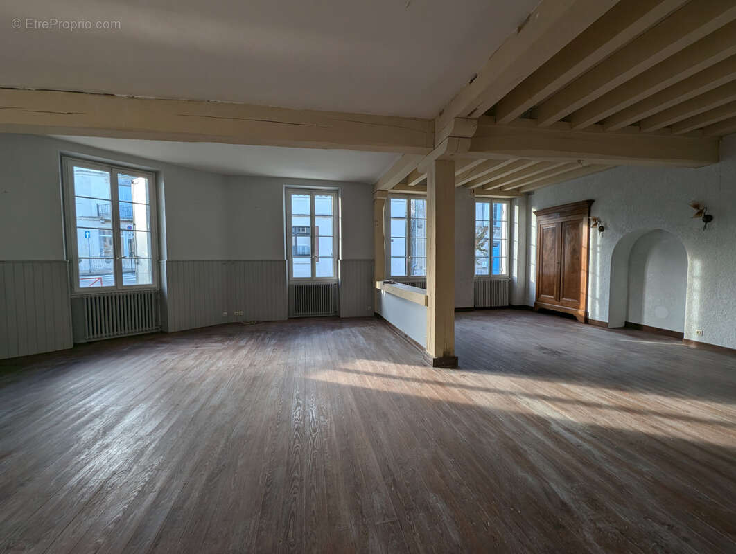 Maison à LAUZUN