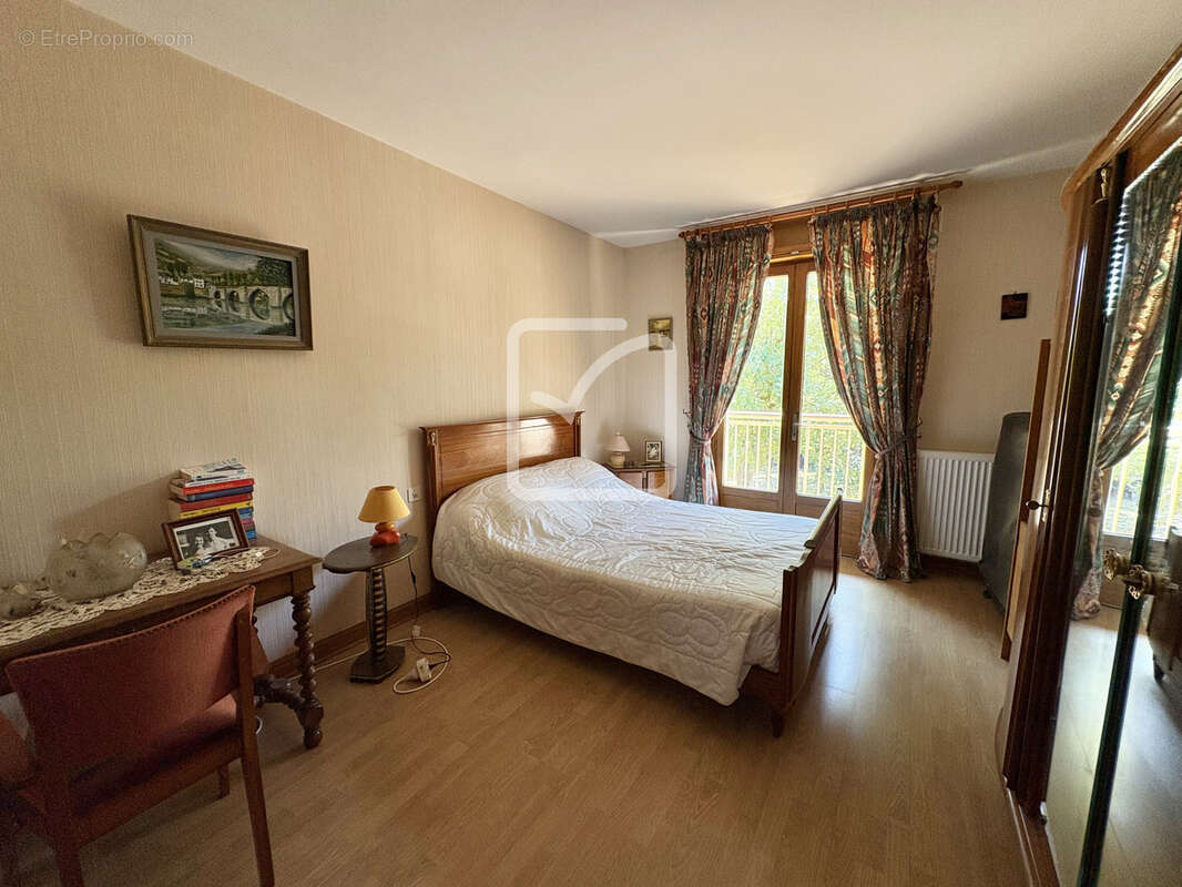 Maison au calme avec piscine et terrain arboré - photo 11