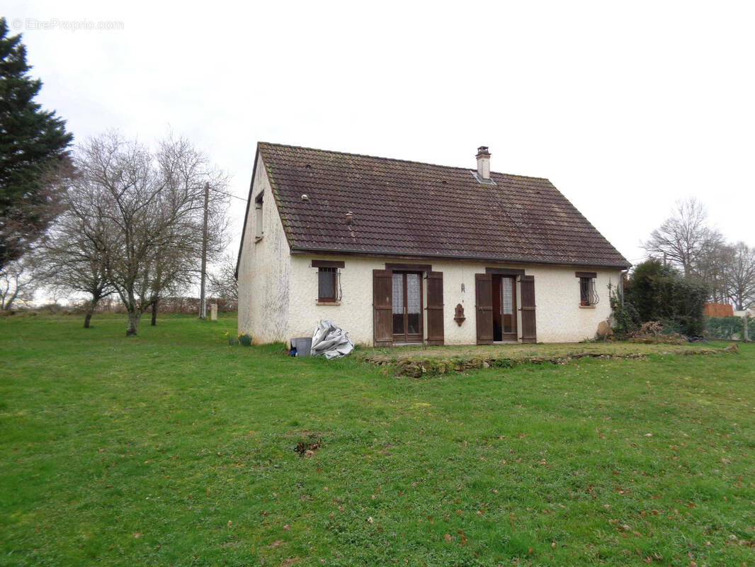 Maison à CHAULGNES