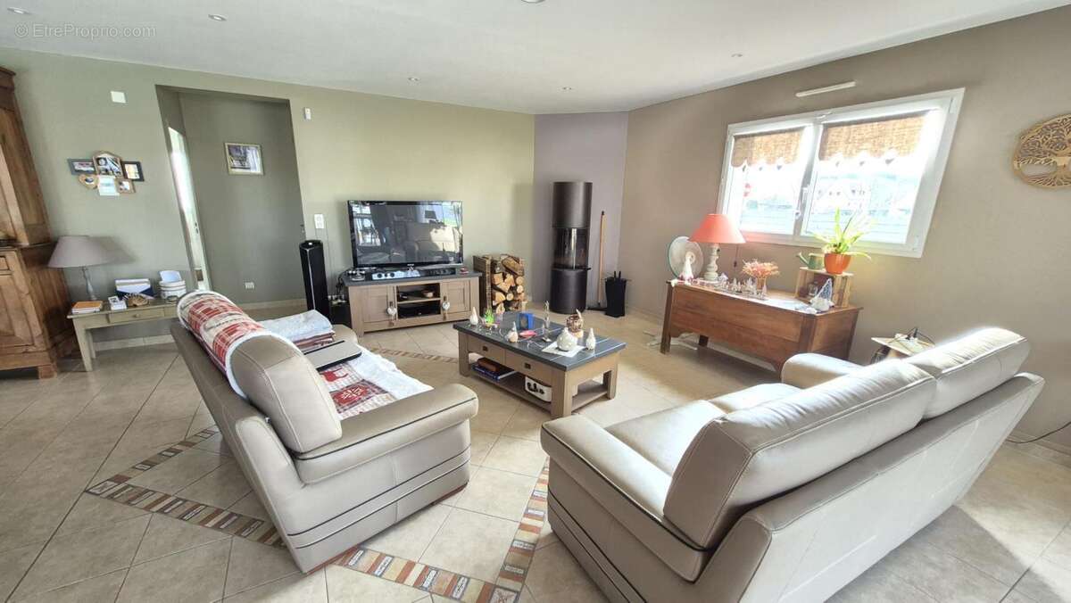 Maison à LA SUZE-SUR-SARTHE