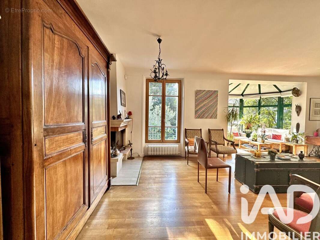 Photo 3 - Maison à BOURG-LA-REINE