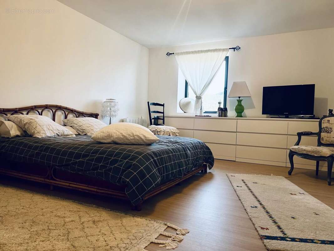 Appartement à MIRABEL-AUX-BARONNIES