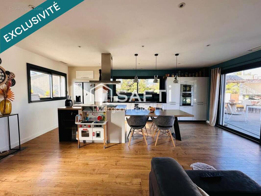 Photo 2 - Maison à SAINTE-VALIERE