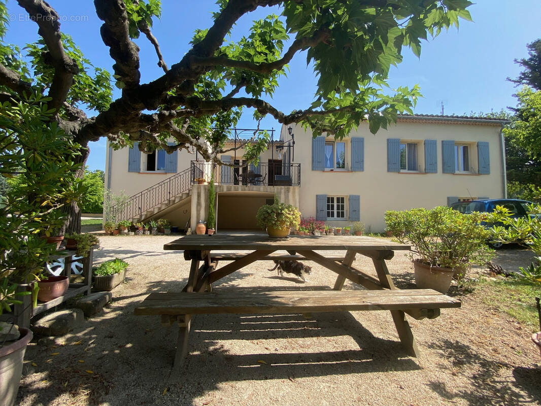 Maison à CADEROUSSE