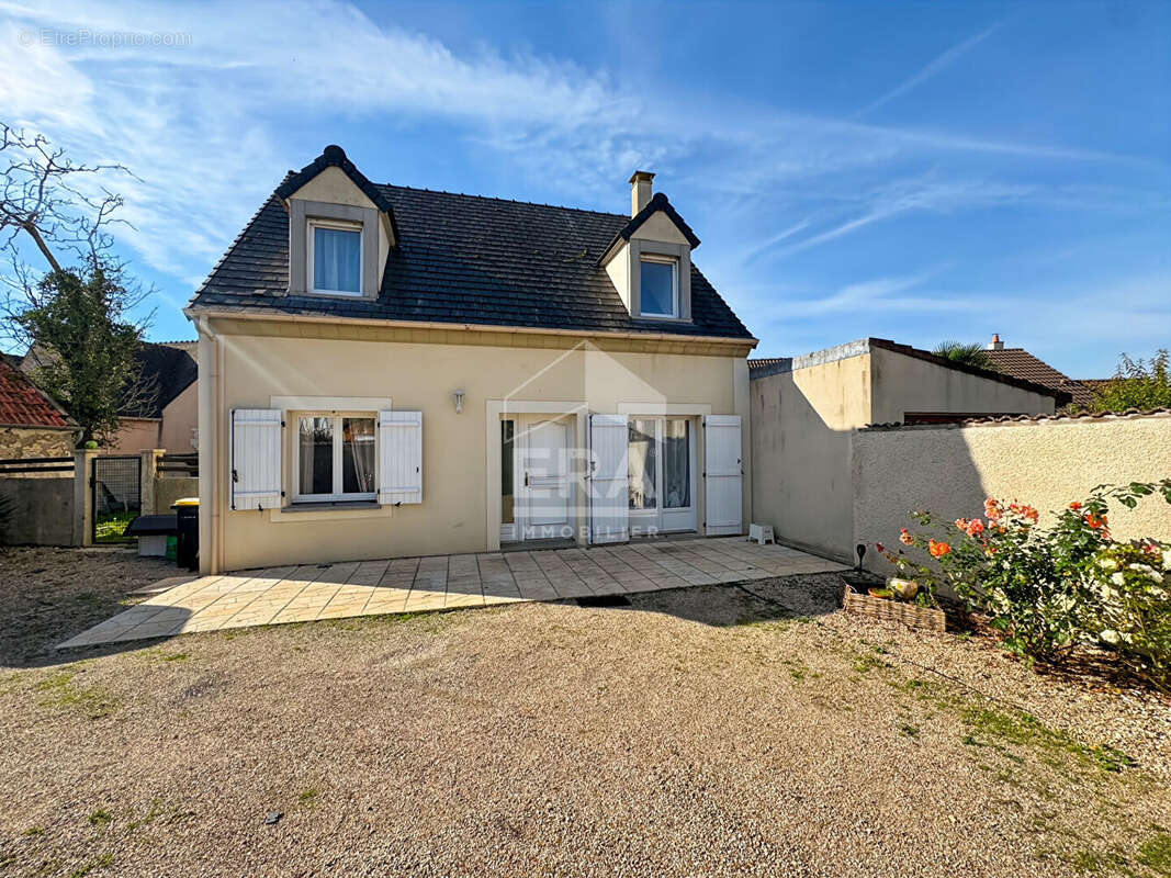 Maison à BOUTERVILLIERS