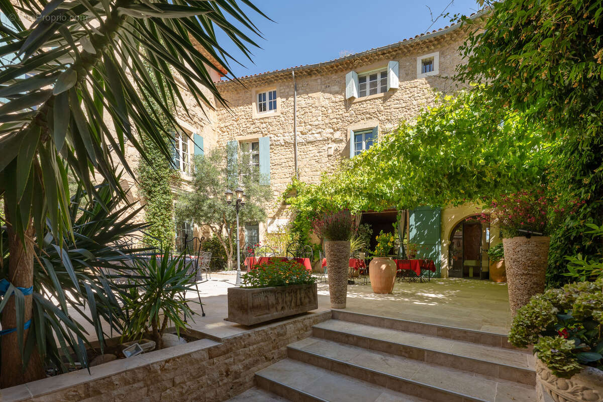 Château médiéval XII e Siecle rénové entre mer et Montagne avec vue  en 360 degrés sur la vallée verdoyante - photo 8