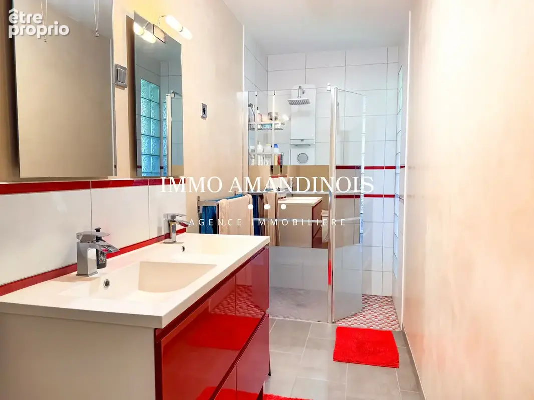 Rare plain pied de 246 m2 - 4 ch. - bureau - double garage sur 3000 m2 - photo 12