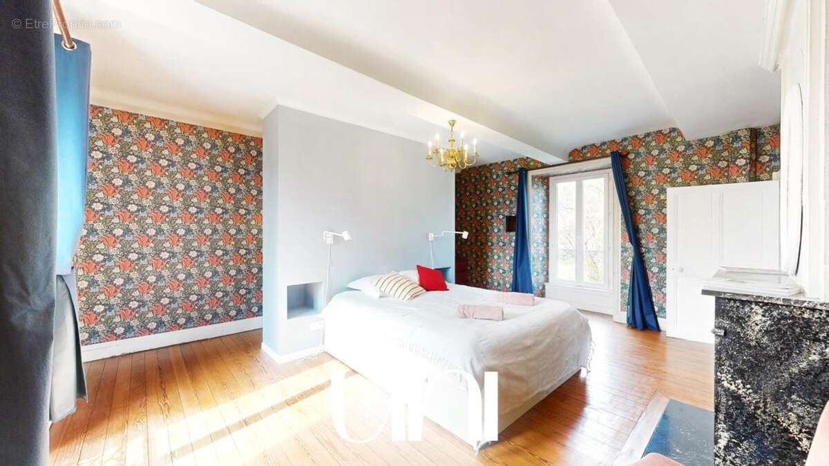 Maison à MEZIDON-CANON