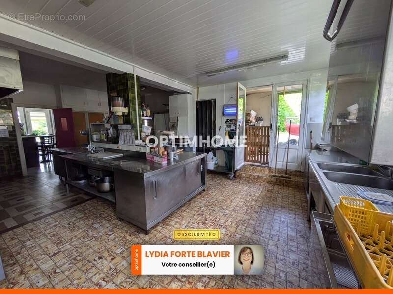Investissement rentable : murs auberge  avec activite en cours restaurant et bar – 450m² - photo 9