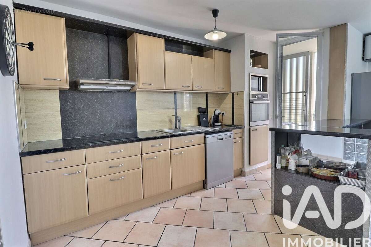 Photo 3 - Appartement à MARSEILLE-10E