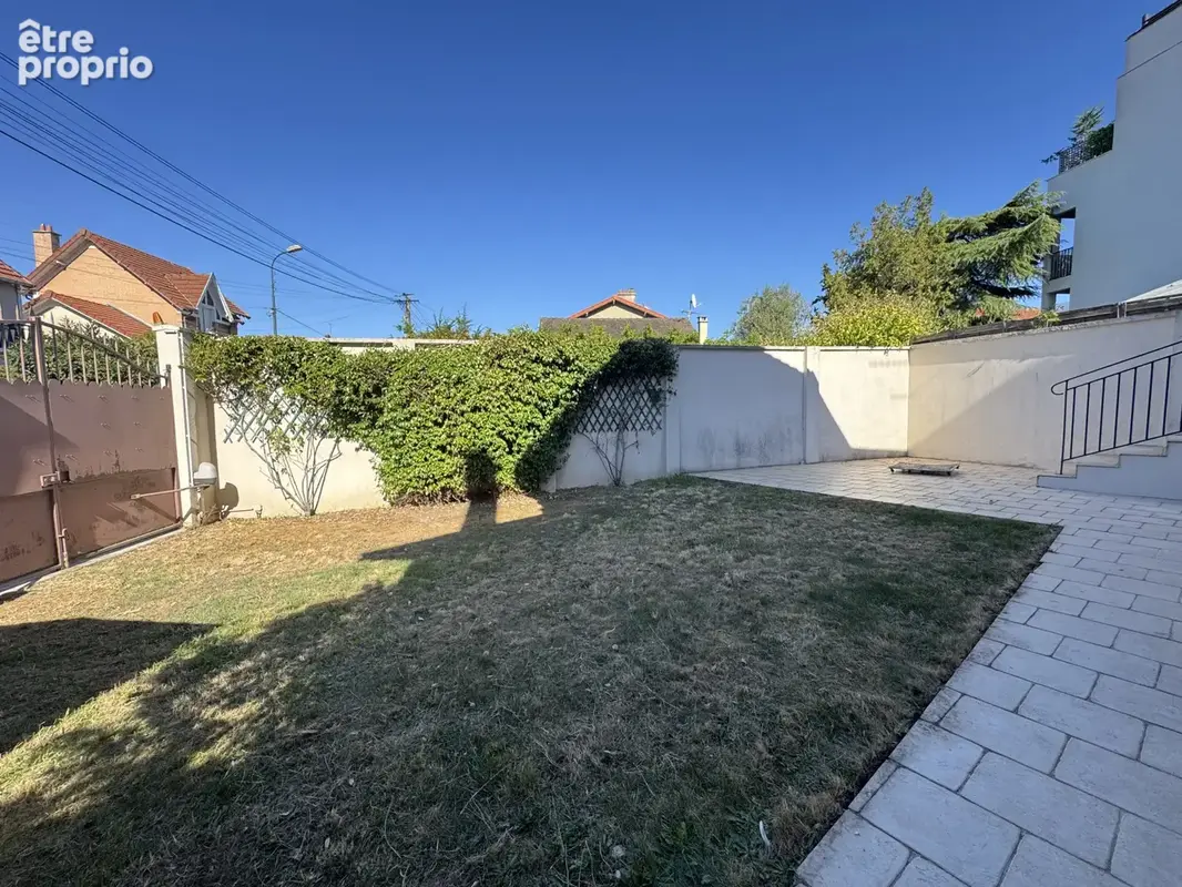 St Maur pavillon 7p 134m2 terrain 271m2 - photo 2