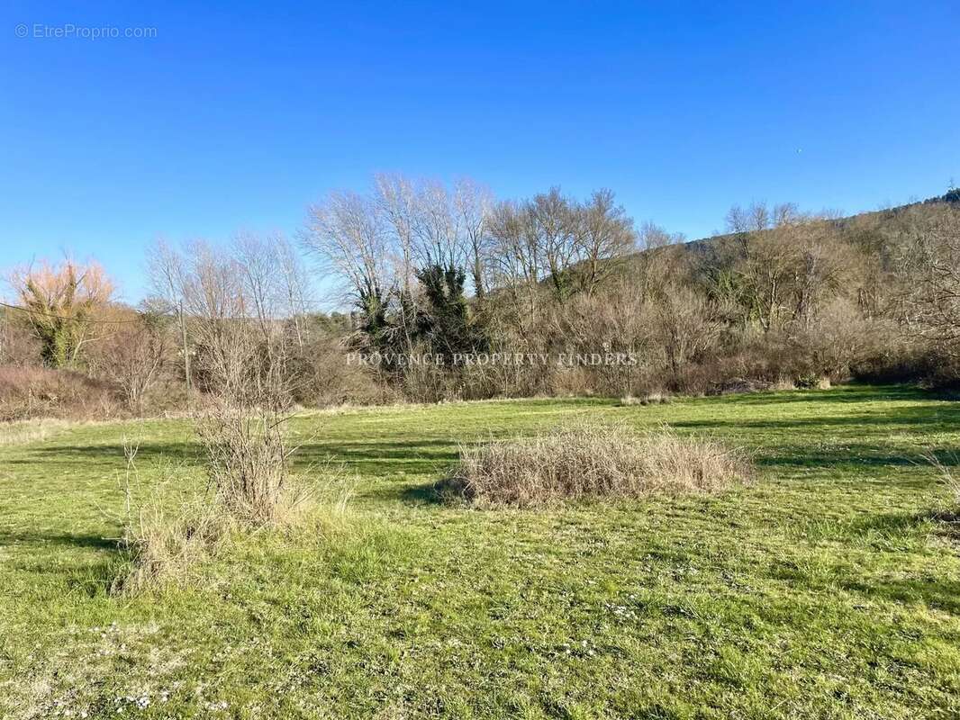 Maison à VILLECROZE