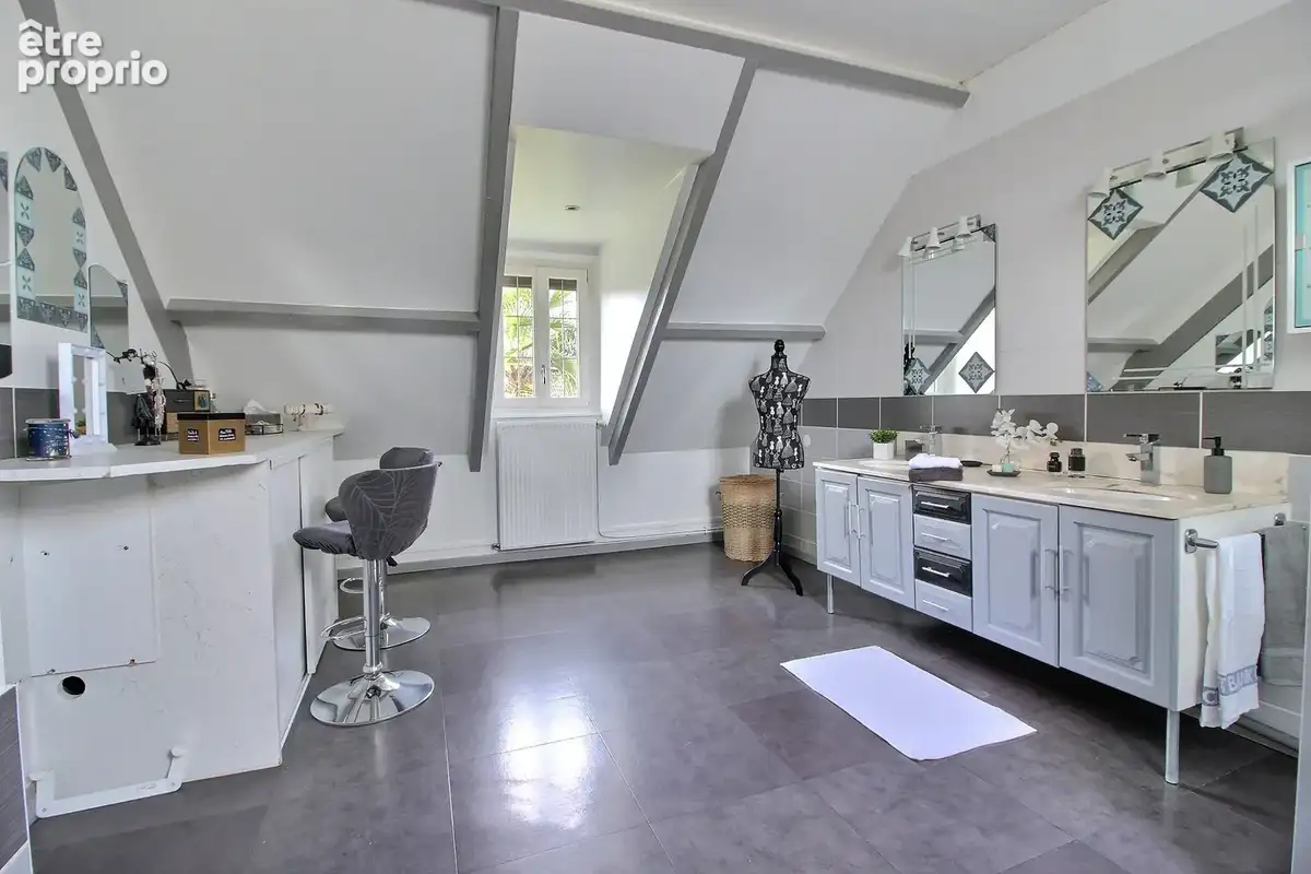 Pavillon avec piscine et jacuzzi ,4 chambres  - photo 13