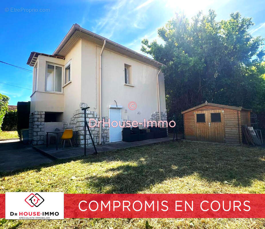 Maison à SAINT-VICTORET