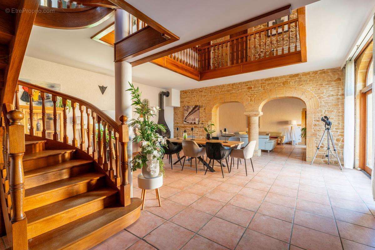 Maison à SAINT-GERMAIN-SUR-L&#039;ARBRESLE