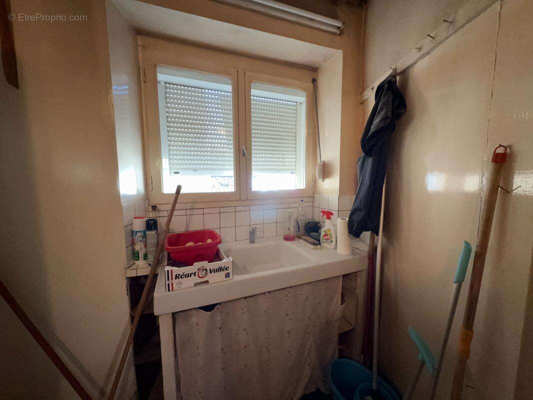 Maison en pierre avec 350 m² de dépendances, jardin et terrasse – Genevrières (52) - photo 35