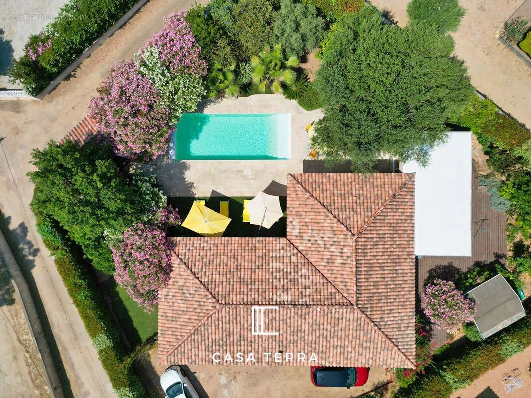 Maison à PORTO-VECCHIO