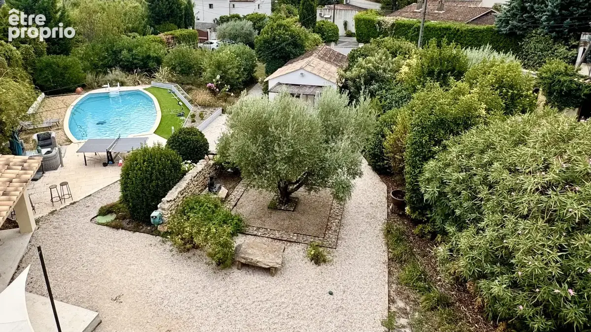 Maison 6 pièces 153 m² à vendre à Saint-Saturnin-Les-Avignon (84450) - photo 2