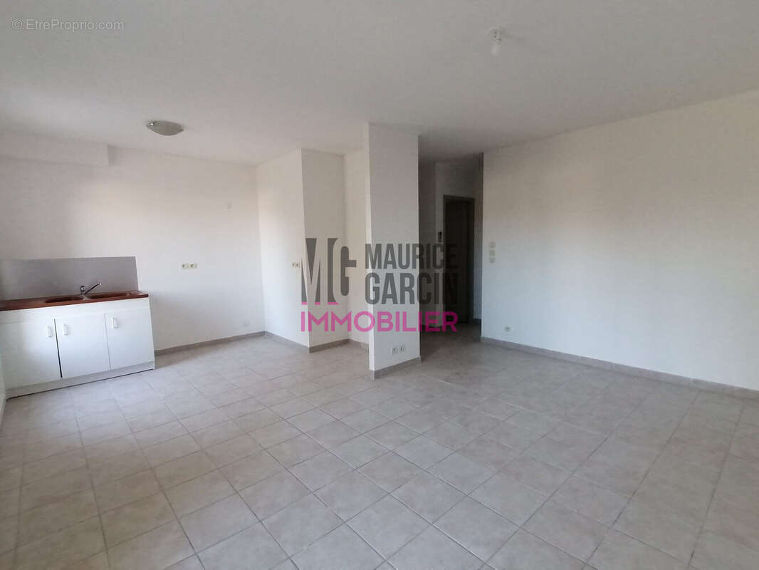 Appartement à L&#039;ISLE-SUR-LA-SORGUE