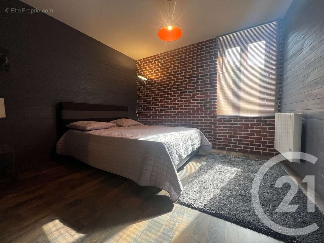 Maison 350 m² à Aurillac  - photo 24