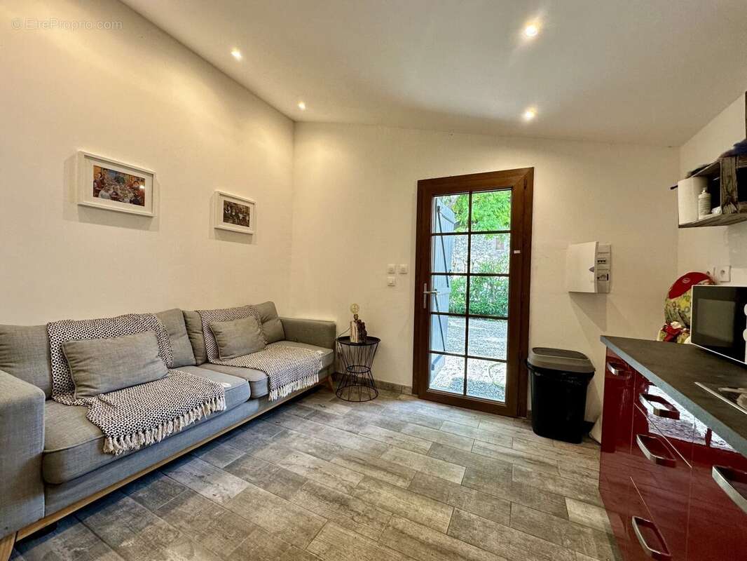 Maison à GARRIGUES-SAINTE-EULALIE