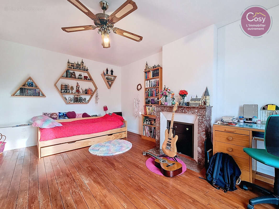 Maison à VIC-SUR-AISNE