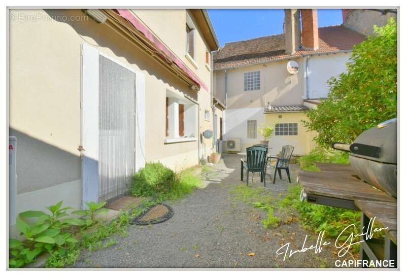 Maison à CHATEAUMEILLANT