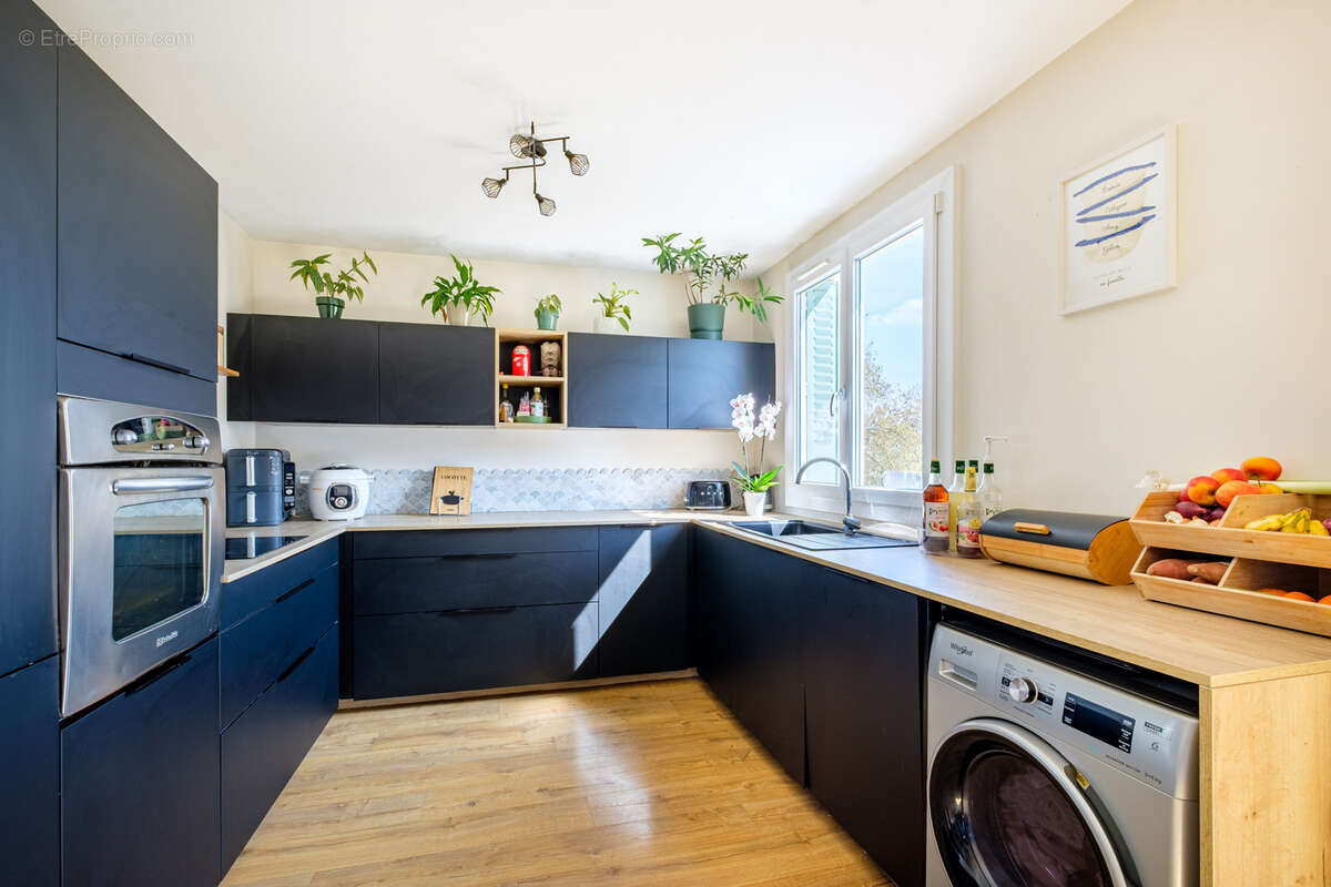 Appartement à LYON-9E