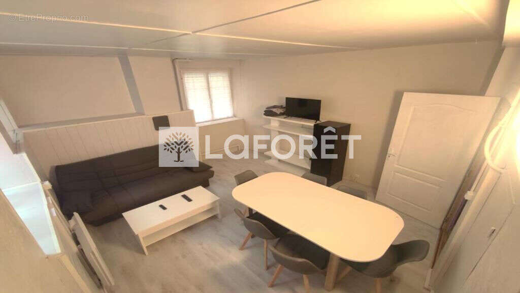Appartement à SALINS-LES-BAINS