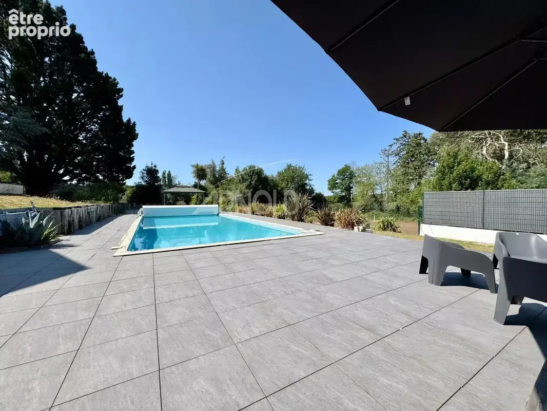 Mauves sur Loire, maison familiale avec  piscine et tennis - photo 4