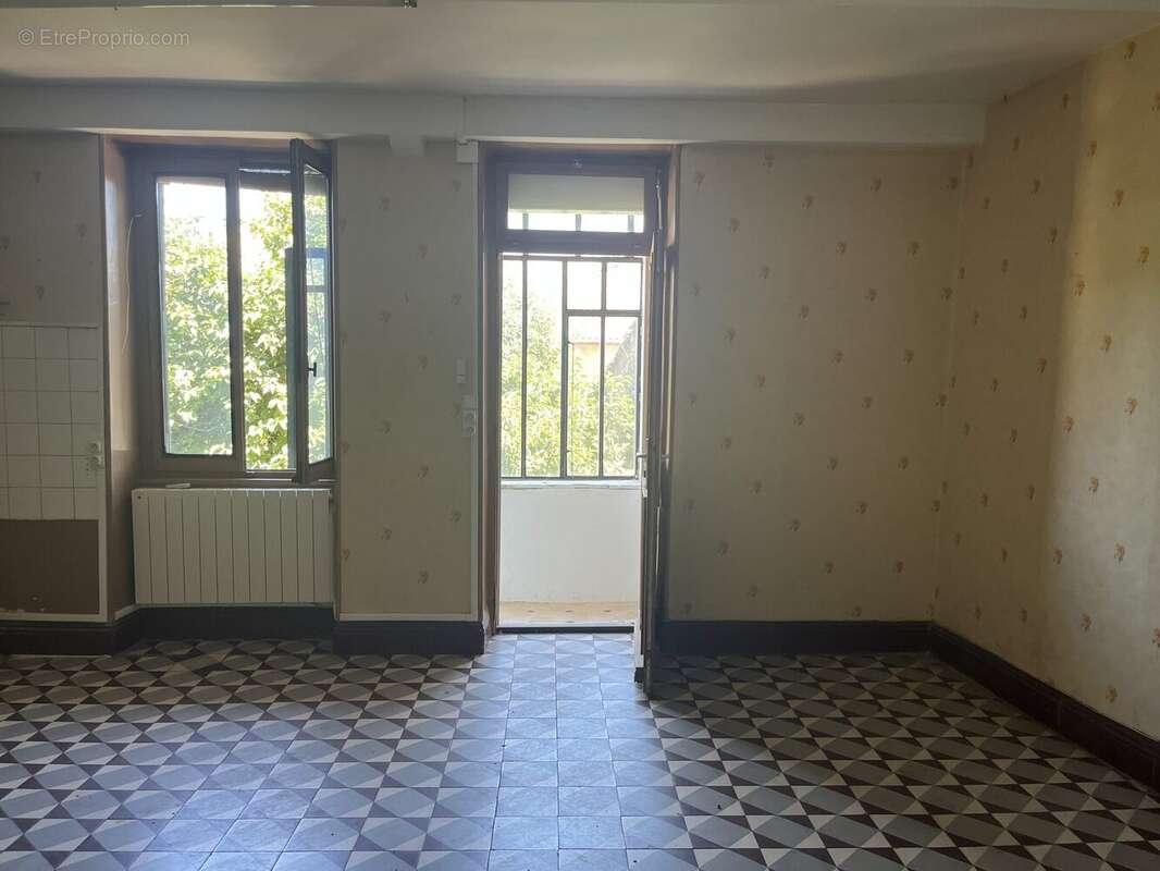 Maison 83 m² à Le Villars  - photo 6