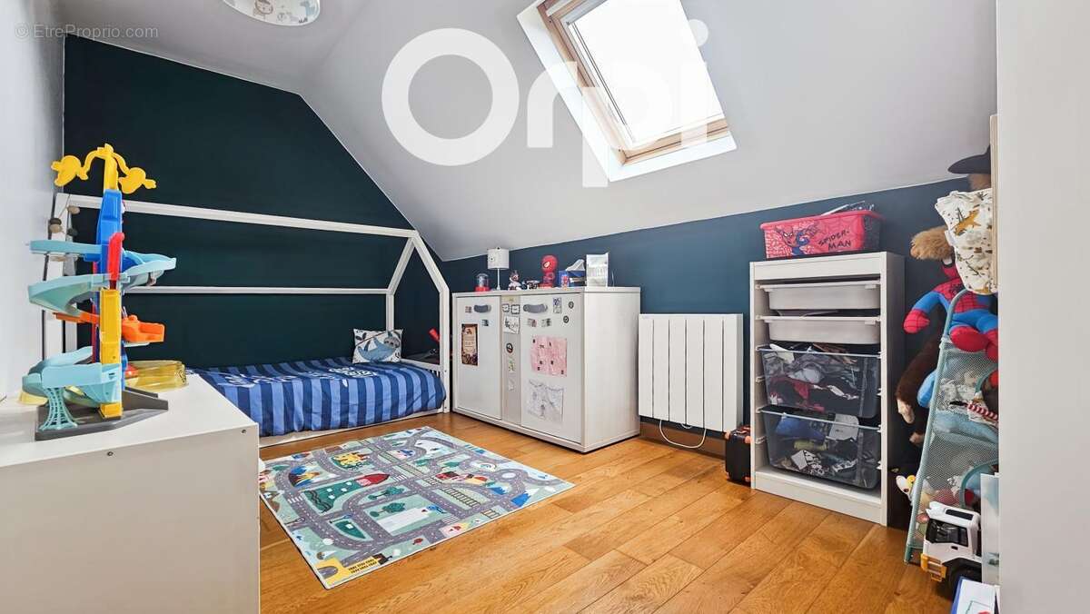 Maison à EPINEUSE