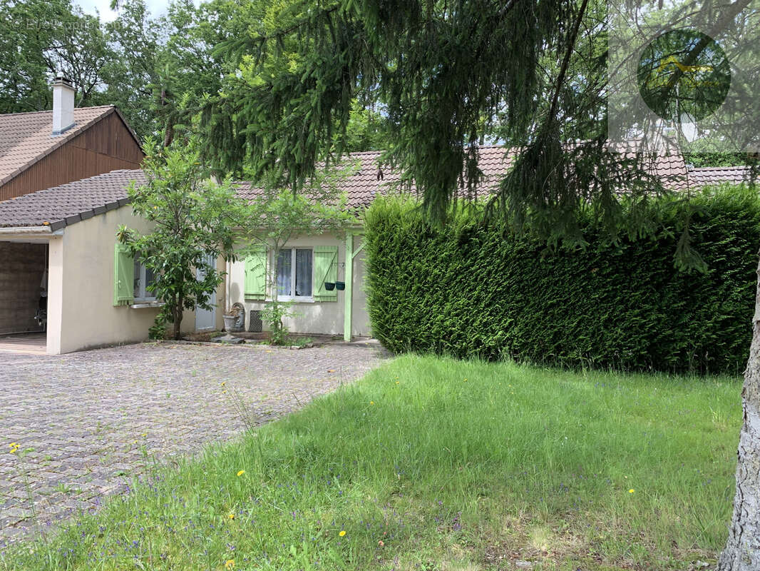 Maison à BAZOCHES-SUR-LE-BETZ