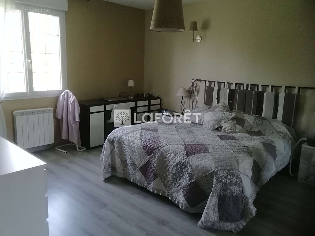 Maison à NUNCQ-HAUTECOTE