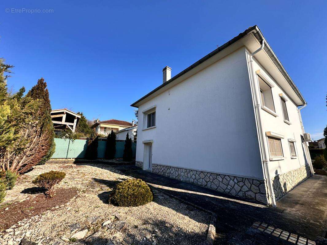 Maison à BON-ENCONTRE