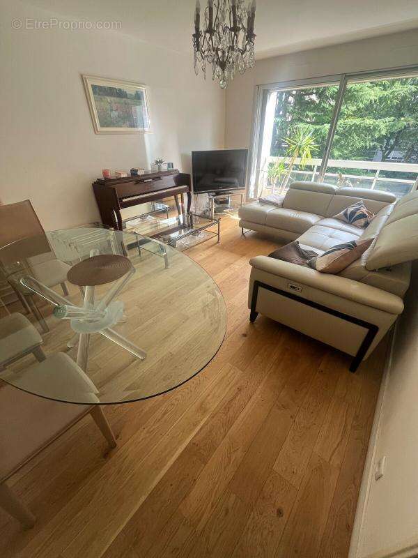 Appartement à PARIS-19E