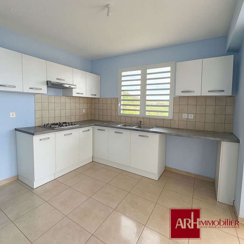 Maison à LES AVIRONS