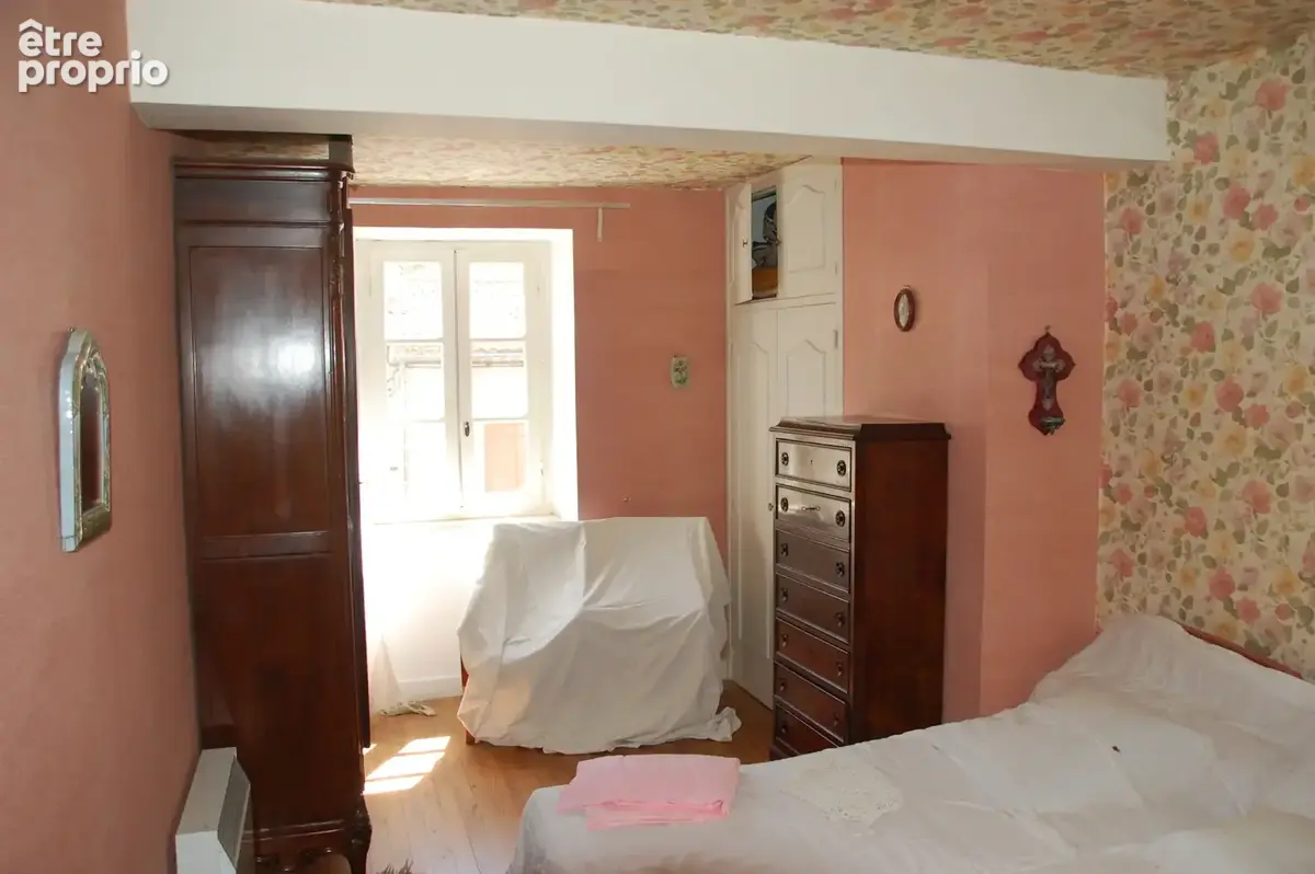 Maison de village avec terrasse et beaux volumes au cœur d'Axat - photo 7