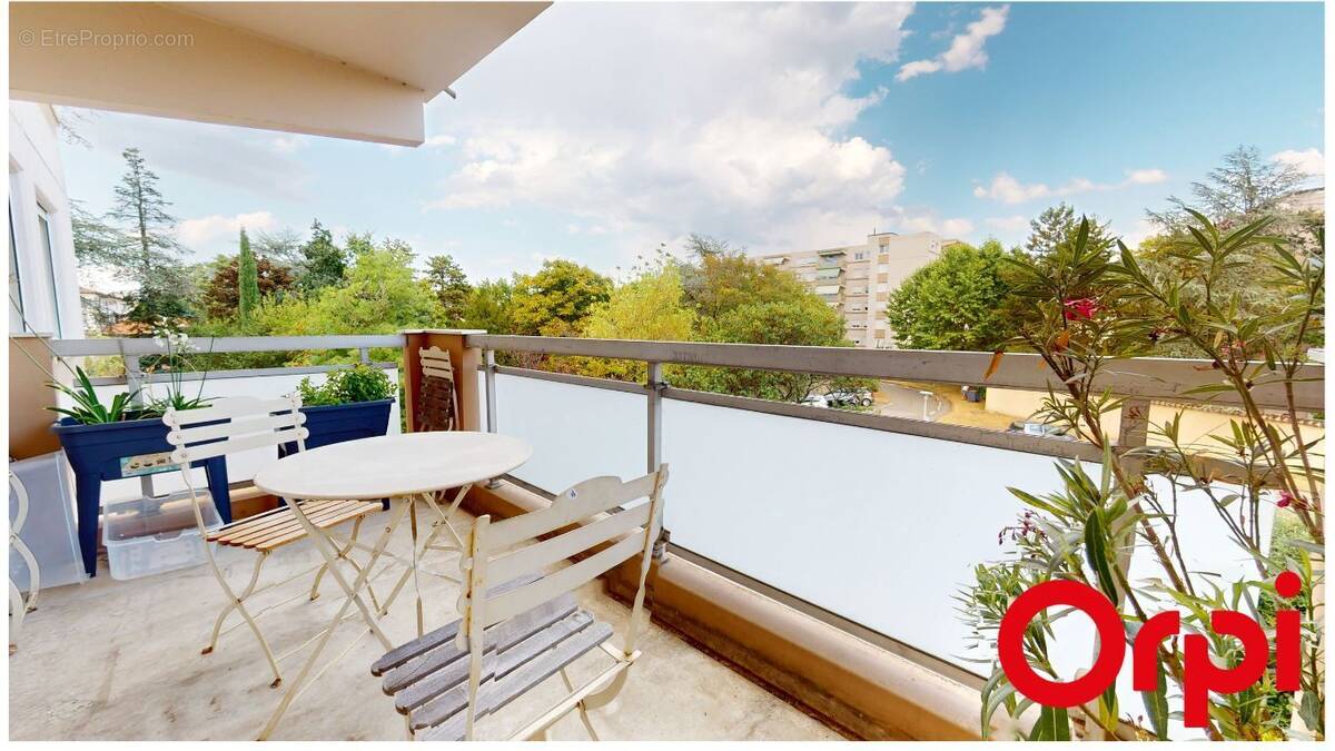 Appartement à LYON-5E