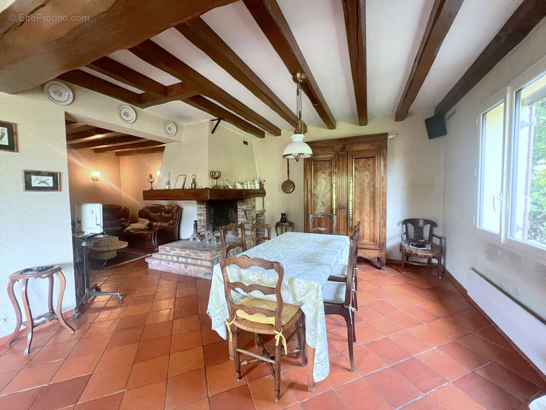 Maison à BU