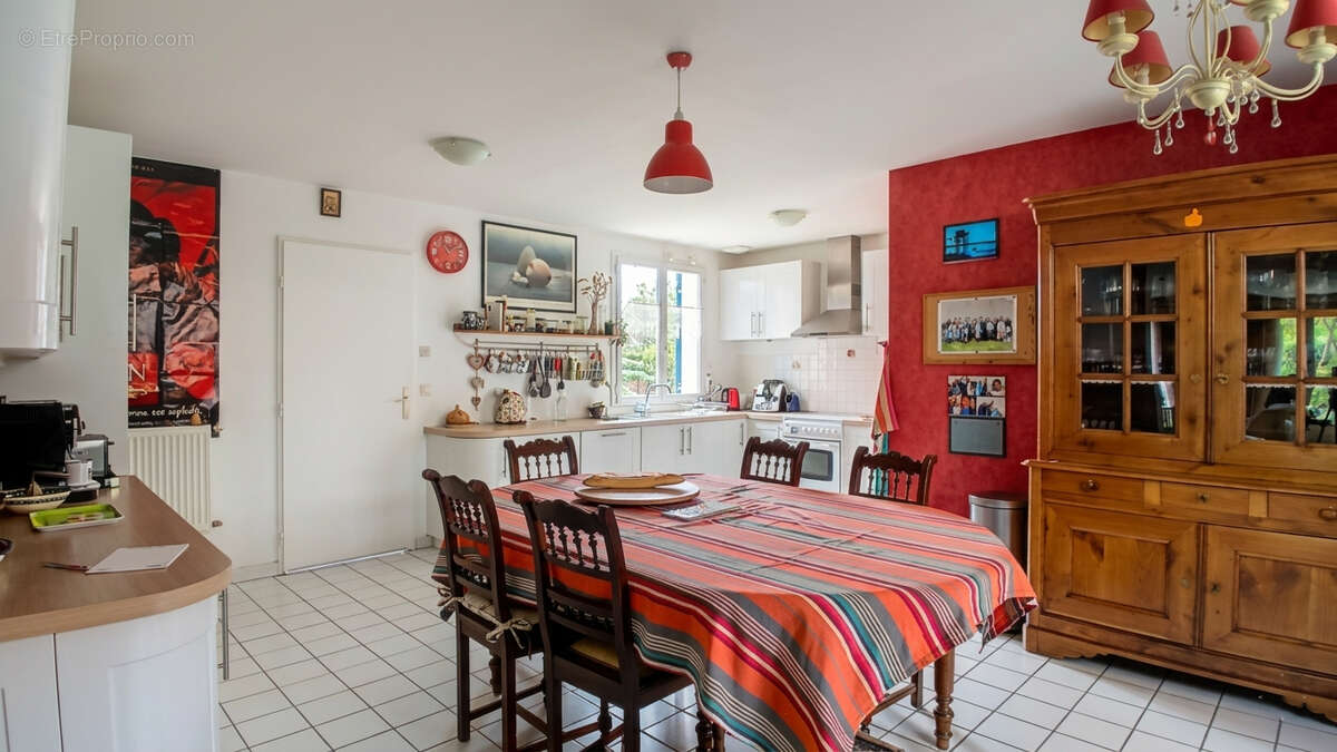 Maison à MARCOUSSIS