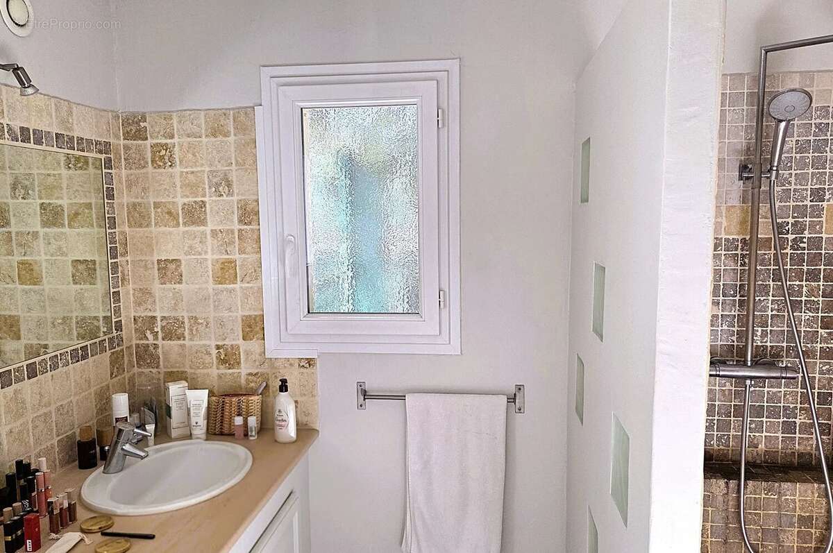 Maison à VILLENEUVE-LES-AVIGNON