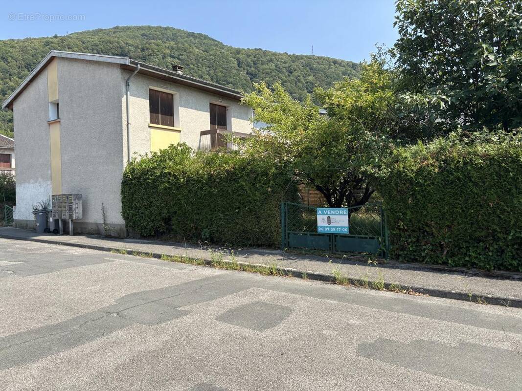 Maison à POISAT