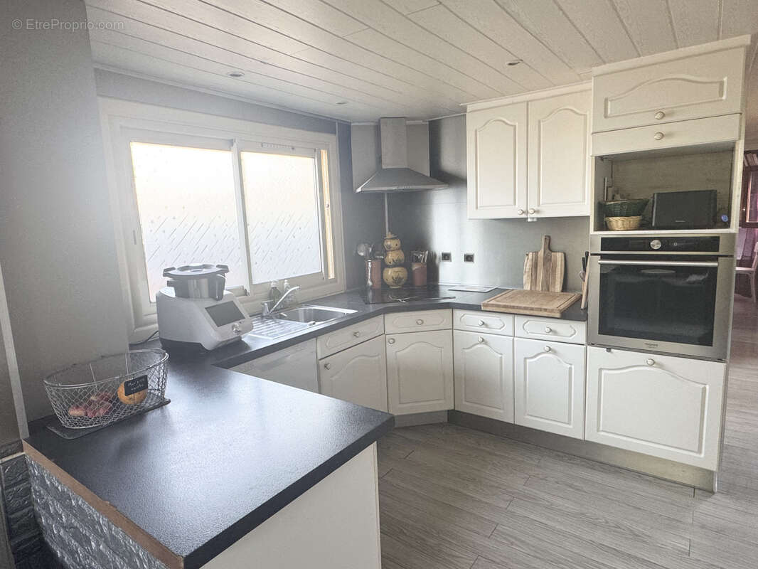 Comme un air de vacances toute l'année : charmant cottage avec jardin, deux piscines et cadre sécurisé à Borme - photo 4