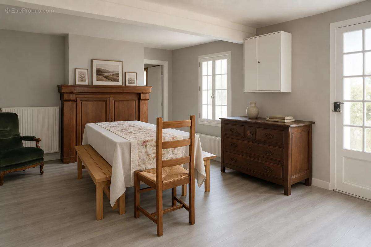 Maison à DAMVILLE
