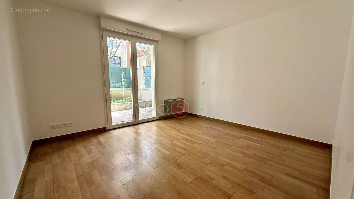 Appartement à LE RAINCY
