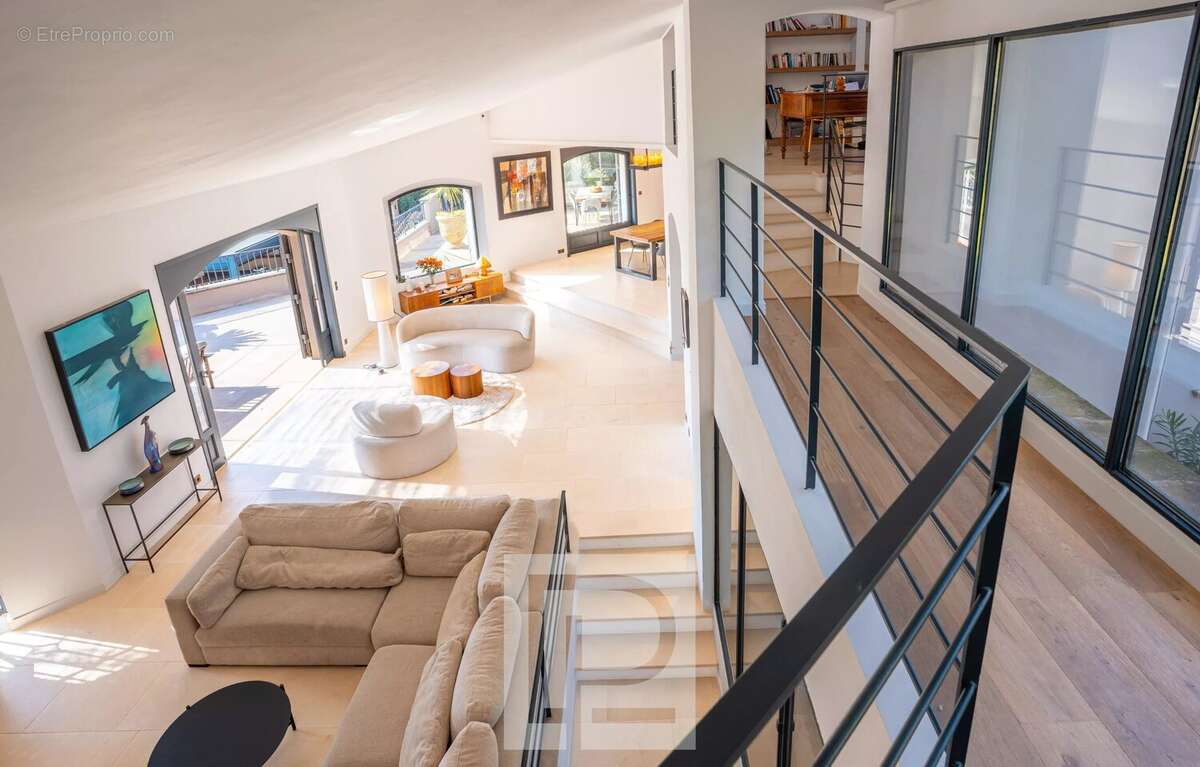 Maison à MOUGINS