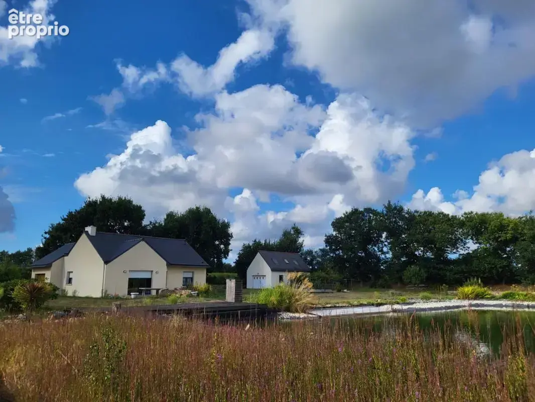 Maison de plain-pied à QUEMPERVEN (22450), piscine naturelle et verger ! - photo 29