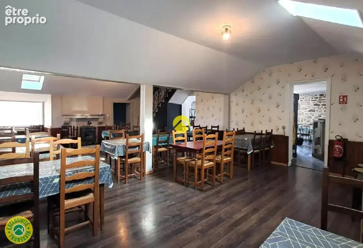 Appartement + commerce - photo 2